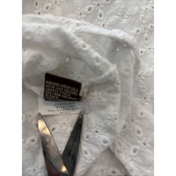 Fever White Eyelet Pintuck Boho Blouse Women’s L Cotton Peasant Top - Picture 13 of 16